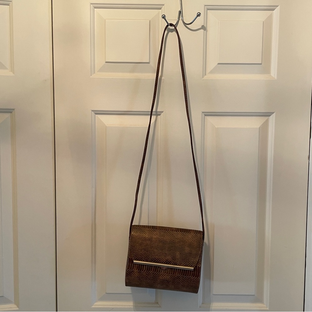 Elegant Brown Leather Shoulder Bag